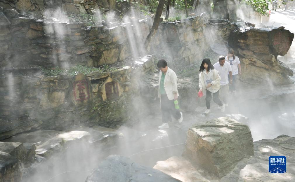 无敌炸金花下载